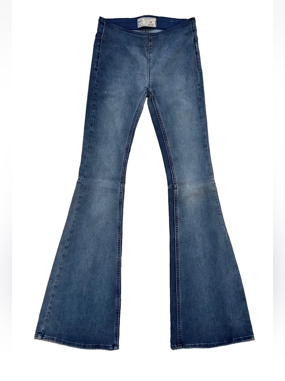 Free People We The Free Blue Faded Penny Pull On Flare Jeans NWOT Size 24
